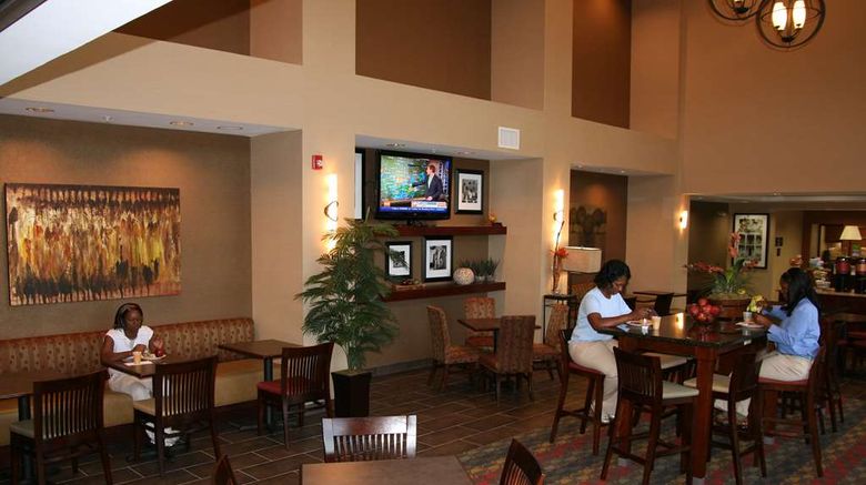 <b>Hampton Inn & Suites West Point Restaurant</b>. Images powered by <a href="https://iceportal.shijigroup.com/" title="IcePortal" target="_blank">IcePortal</a>.