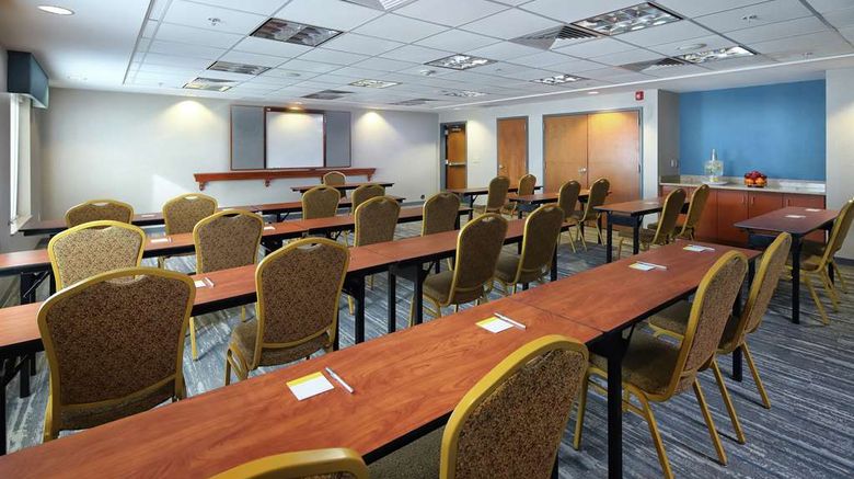 <b>Hampton Inn & Suites Tucson East Meeting</b>. Images powered by <a href="https://iceportal.shijigroup.com/" title="IcePortal" target="_blank">IcePortal</a>.