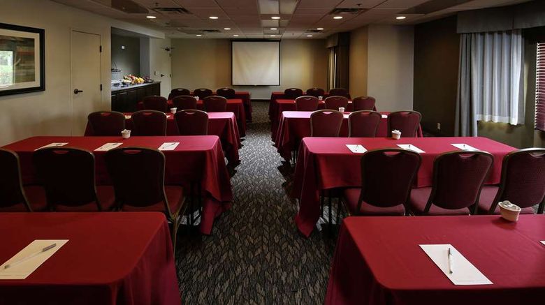 <b>Hampton Inn & Suites Tucson Mall Meeting</b>. Images powered by <a href="https://iceportal.shijigroup.com/" title="IcePortal" target="_blank">IcePortal</a>.