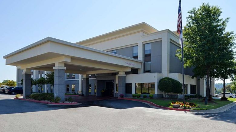 <b>Hampton Inn Tulsa-Sand Springs Exterior</b>. Images powered by <a href="https://iceportal.shijigroup.com/" title="IcePortal" target="_blank">IcePortal</a>.