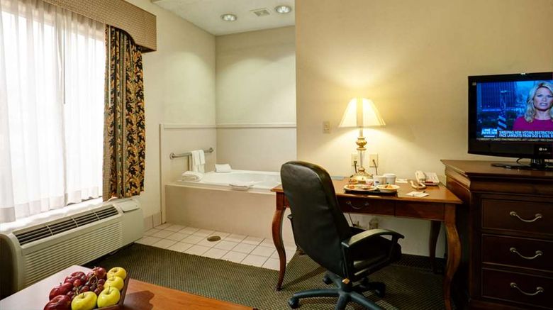 <b>Hampton Inn Tulsa-Sand Springs Room</b>. Images powered by <a href="https://iceportal.shijigroup.com/" title="IcePortal" target="_blank">IcePortal</a>.