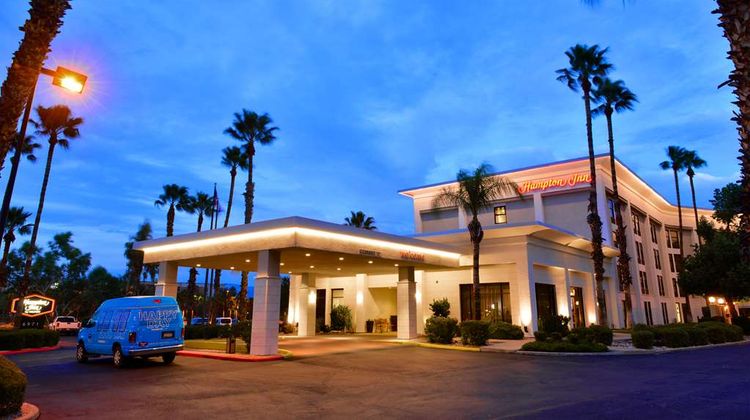 Hampton Inn Tucson-Airport Exterior