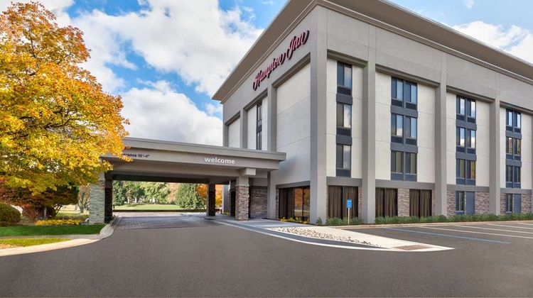 Hampton Inn Traverse City Exterior