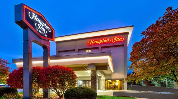 Hampton Inn Traverse City Exterior