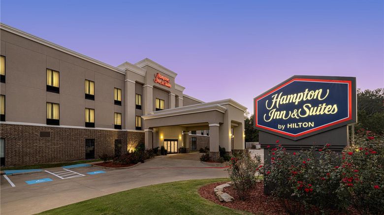 <b>Hampton Inn & Suites Hope Exterior</b>. Images powered by <a href="https://iceportal.shijigroup.com/" title="IcePortal" target="_blank">IcePortal</a>.