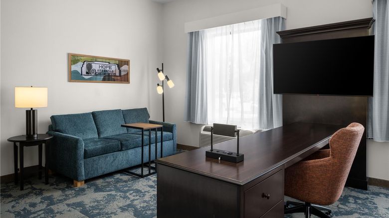 <b>Hampton Inn & Suites Hope Room</b>. Images powered by <a href="https://iceportal.shijigroup.com/" title="IcePortal" target="_blank">IcePortal</a>.