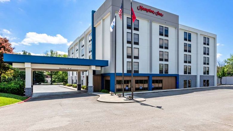 Hampton Inn Knoxville Arpt Exterior. Images powered by <a href="https://iceportal.shijigroup.com" target="_blank" rel="noopener">Ice Portal</a>.