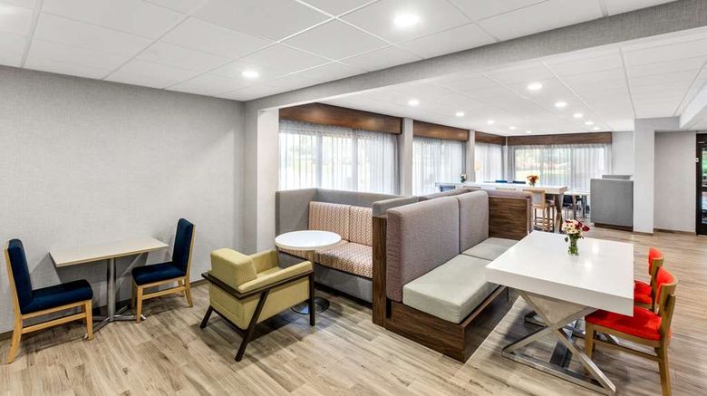 <b>Hampton Inn Knoxville Arpt Restaurant</b>. Images powered by <a href="https://iceportal.shijigroup.com/" title="IcePortal" target="_blank">IcePortal</a>.