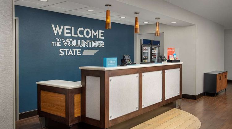 Hampton Inn Clinton Lobby