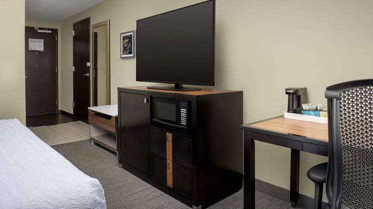 Hampton Inn Clinton Room