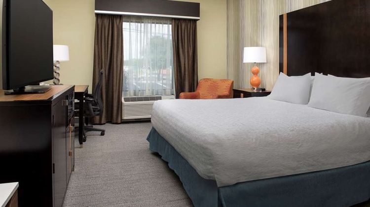 Hampton Inn Clinton Room