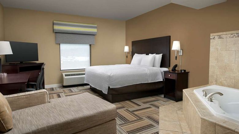 <b>Hampton Inn Knoxville-East Room</b>. Images powered by <a href="https://iceportal.shijigroup.com/" title="IcePortal" target="_blank">IcePortal</a>.