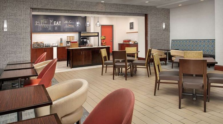 <b>Hampton Inn Knoxville-East Restaurant</b>. Images powered by <a href="https://iceportal.shijigroup.com/" title="IcePortal" target="_blank">IcePortal</a>.