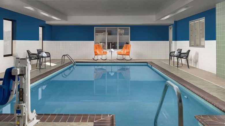 <b>Hampton Inn Knoxville-East Pool</b>. Images powered by <a href="https://iceportal.shijigroup.com/" title="IcePortal" target="_blank">IcePortal</a>.
