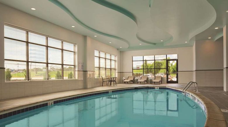 <b>Embassy Suites Knoxville West Pool</b>. Images powered by <a href="https://iceportal.shijigroup.com/" title="IcePortal" target="_blank">IcePortal</a>.