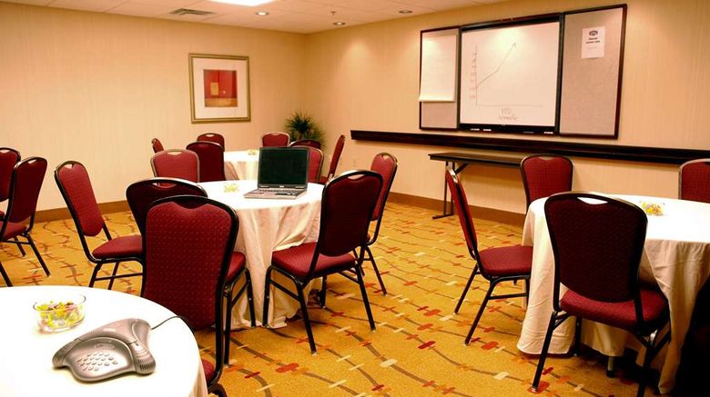 <b>Hampton Inn Knoxville-I-75 North Meeting</b>. Images powered by <a href="https://iceportal.shijigroup.com/" title="IcePortal" target="_blank">IcePortal</a>.