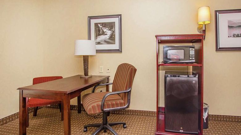 <b>Hampton Inn & Suites Sevierville Room</b>. Images powered by <a href="https://iceportal.shijigroup.com/" title="IcePortal" target="_blank">IcePortal</a>.
