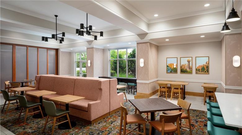 <b>Hampton Inn & Suites at Turkey Creek Restaurant</b>. Images powered by <a href="https://iceportal.shijigroup.com/" title="IcePortal" target="_blank">IcePortal</a>.