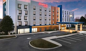 Hampton Inn West