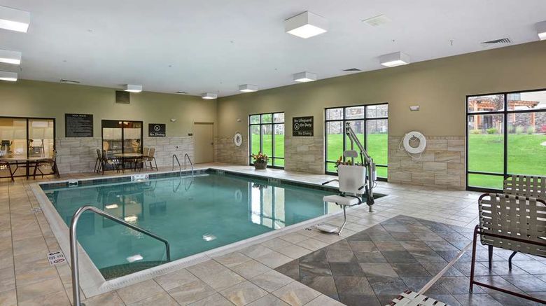 <b>Hampton Inn & Suites, New Hartford Pool</b>. Images powered by <a href="https://iceportal.shijigroup.com/" title="IcePortal" target="_blank">IcePortal</a>.