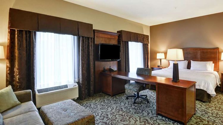 Hampton Inn & Suites, New Hartford Room