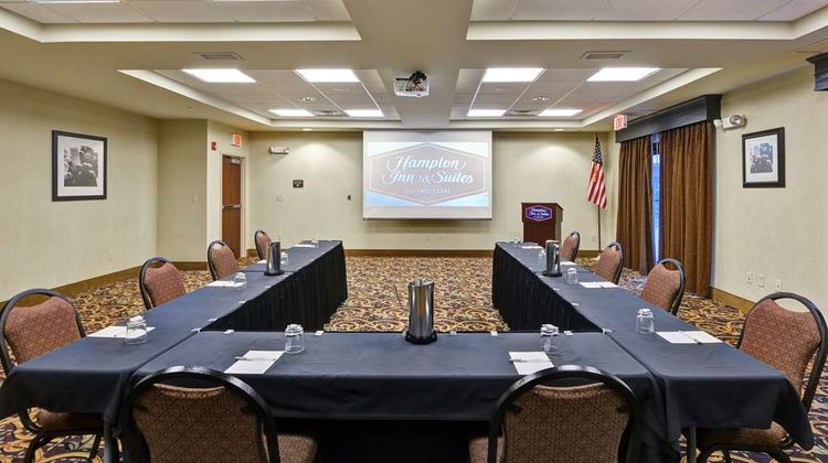 Hampton Inn & Suites, New Hartford Meeting