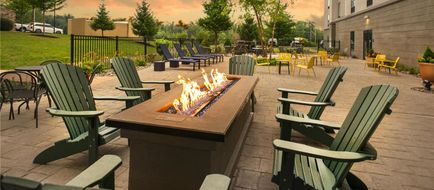 Hampton Inn & Suites, New Hartford Exterior