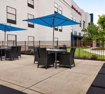 Hampton Inn & Suites Valparaiso Exterior