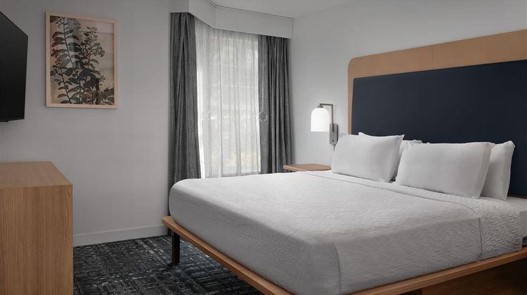 Homewood Suites Vancouver-Portland Room
