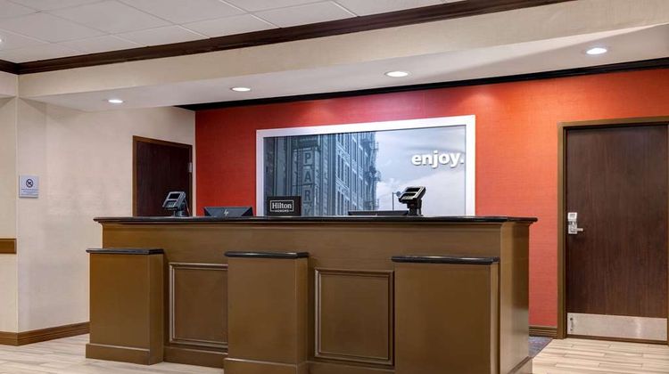 Hampton Inn Victoria Lobby