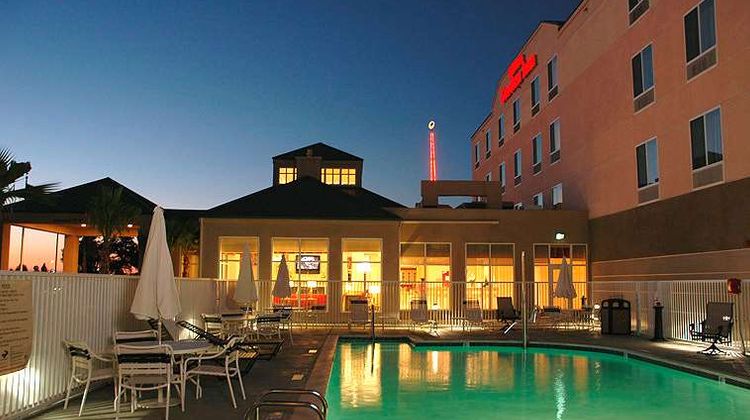 Hilton Garden Inn Victorville Pool