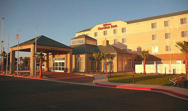 Hilton Garden Inn Victorville Exterior