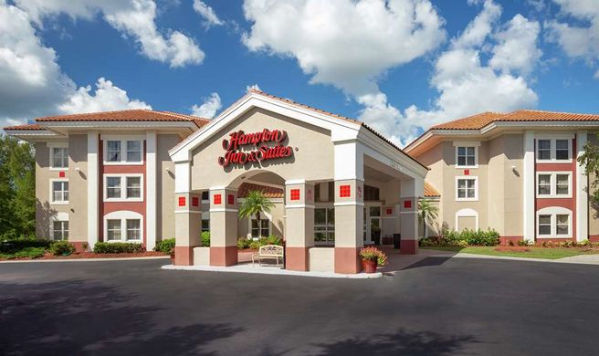 Hampton Inn & Suites Venice Exterior