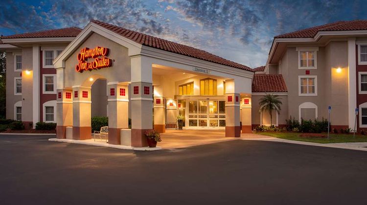 Hampton Inn & Suites Venice Exterior