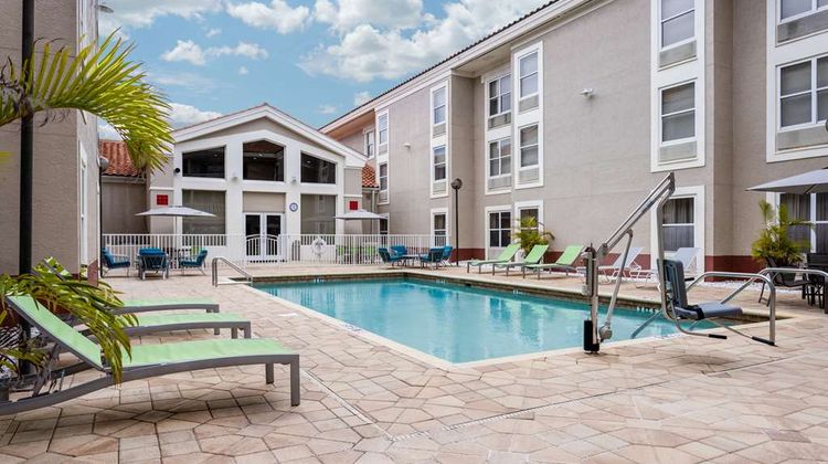 Hampton Inn & Suites Venice Pool