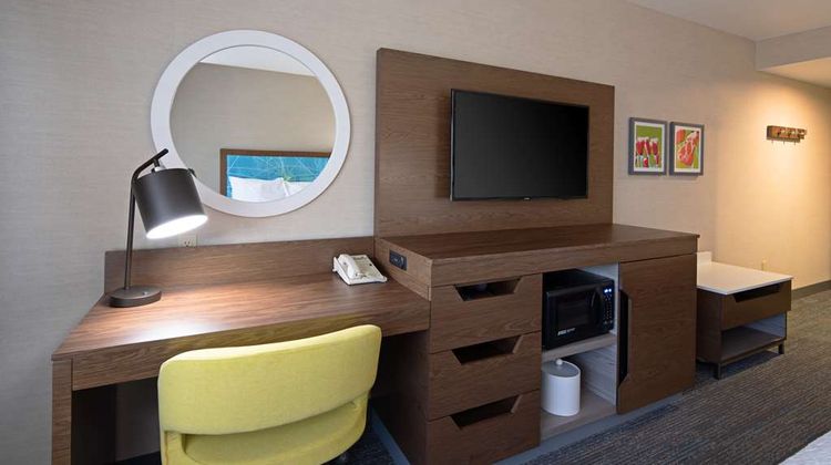Hampton Inn Visalia Room