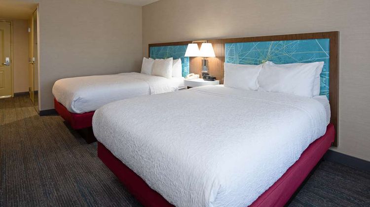 Hampton Inn Visalia Room