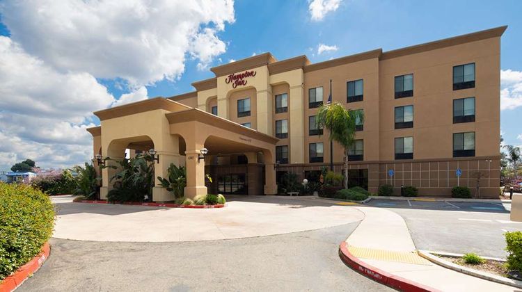 Hampton Inn Visalia Exterior