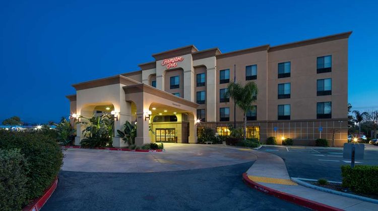 Hampton Inn Visalia Exterior