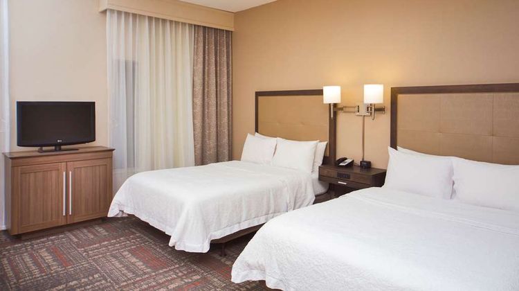 Hampton Inn & Suites Valdosta Conf Ctr Room