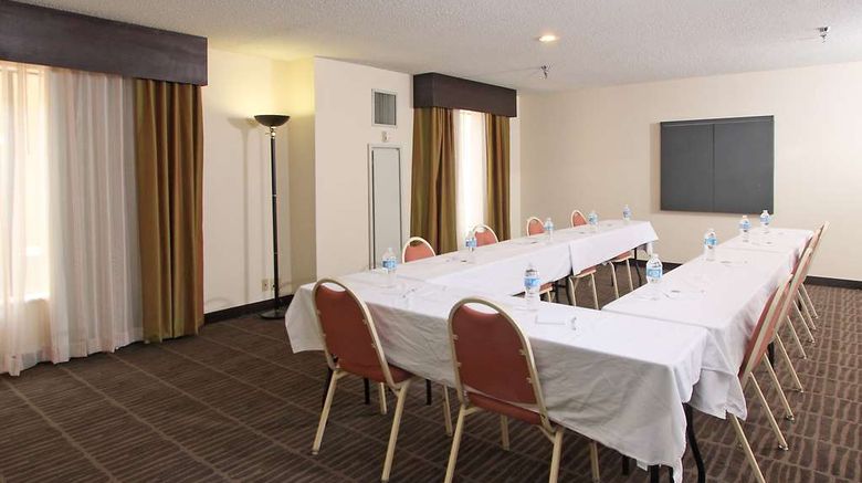 <b>Hampton Inn & Suites Valdosta Conf Ctr Meeting</b>. Images powered by <a href="https://iceportal.shijigroup.com/" title="IcePortal" target="_blank">IcePortal</a>.
