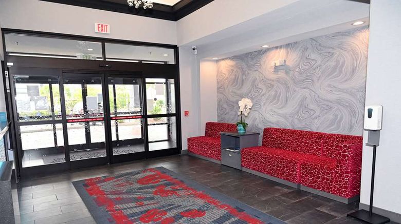 <b>Hampton Inn Valdosta-Lake Park Lobby</b>. Images powered by <a href="https://iceportal.shijigroup.com/" title="IcePortal" target="_blank">IcePortal</a>.