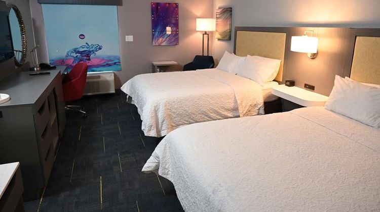 Hampton Inn Valdosta-Lake Park Room