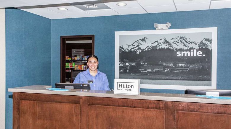 <b>Hampton Inn Voorhees Lobby</b>. Images powered by <a href="https://iceportal.shijigroup.com/" title="IcePortal" target="_blank">IcePortal</a>.