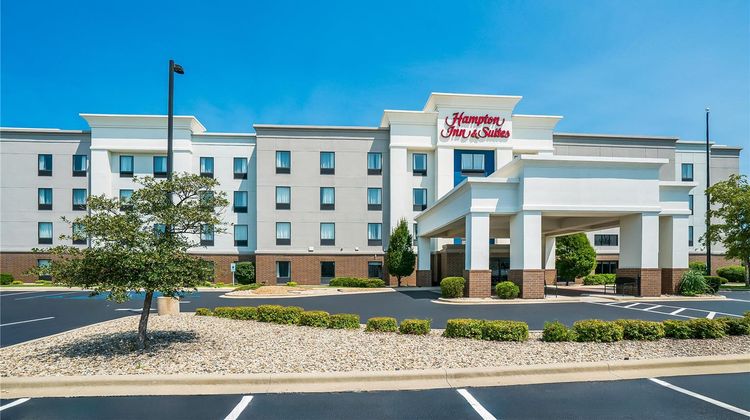 Hampton Inn & Suites - Peru Exterior