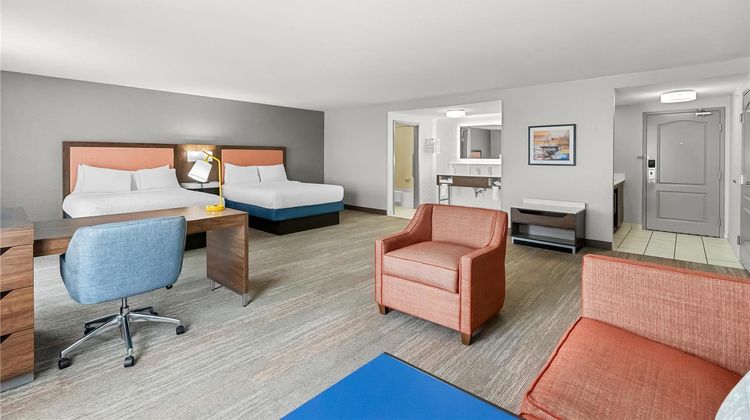 Hampton Inn & Suites - Peru Room