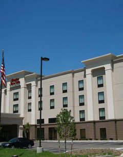 Hampton Inn & Suites Warren