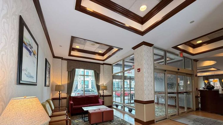 Hampton Inn Old Town/King St Metro Lobby