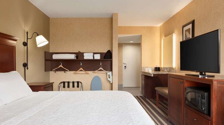 Hampton Inn Dulles Intl Airport South Room