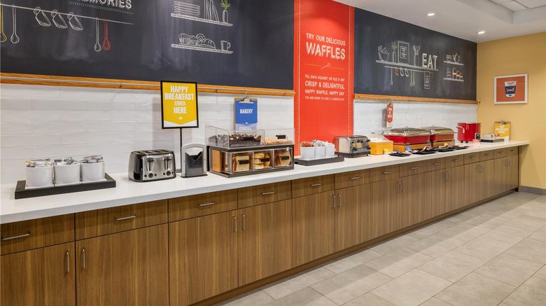 <b>Hampton Inn Dulles Intl Airport South Restaurant</b>. Images powered by <a href="https://iceportal.shijigroup.com/" title="IcePortal" target="_blank">IcePortal</a>.